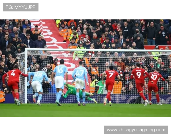 英超球员聚餐文化及团队氛围揭秘